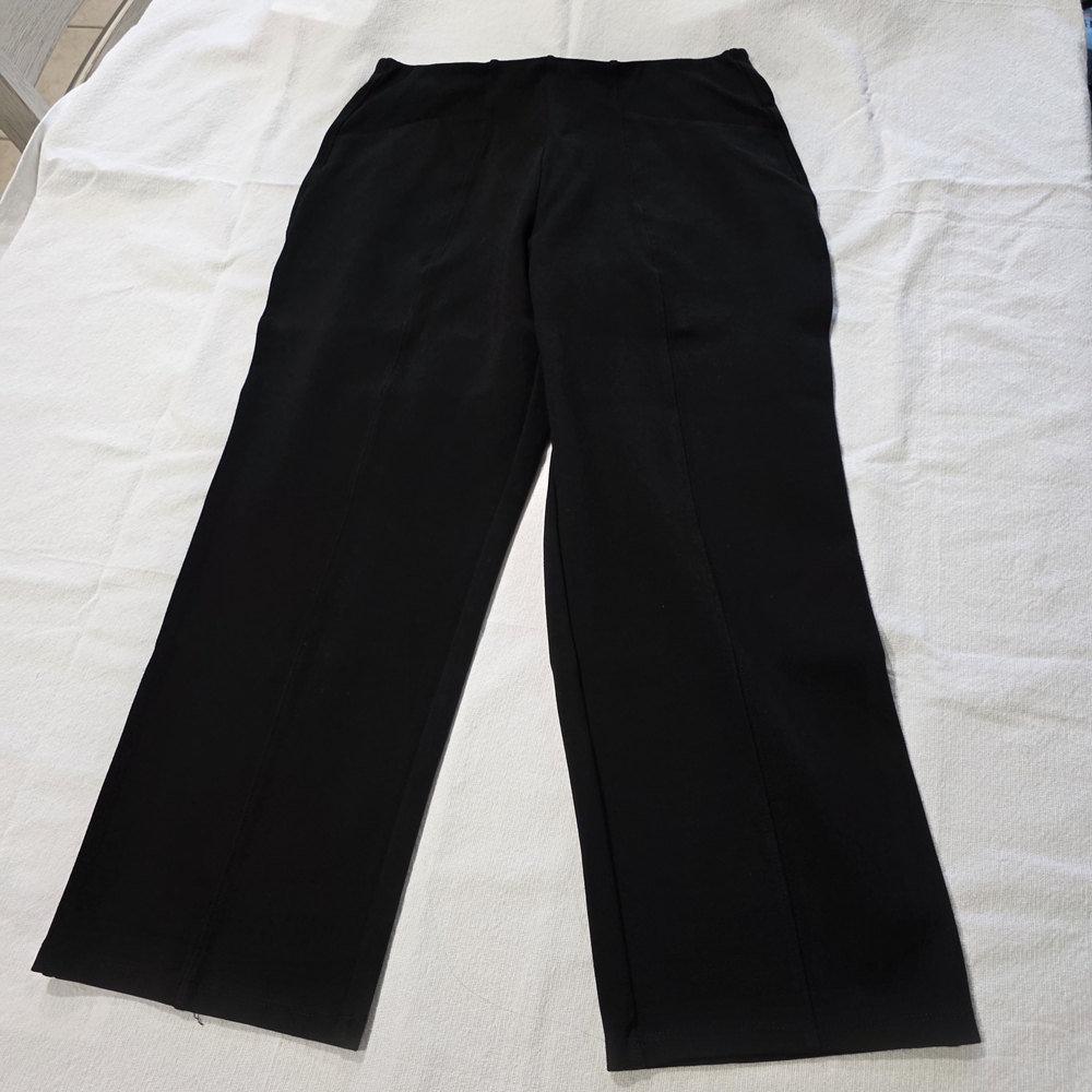 Old Navy Classic Black Cropped Pants